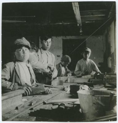 [Carpentry class, Brandon Industrial Institute]