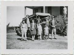 [Students going home to Fort Qu'Appelle from File Hills Residential School, Sask.]