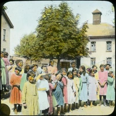 Indian girls, Muncey Indian Inst.