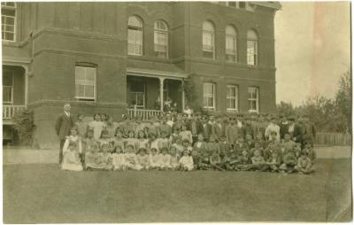 Teachers and students of the Coqualeetza Industrial Institute