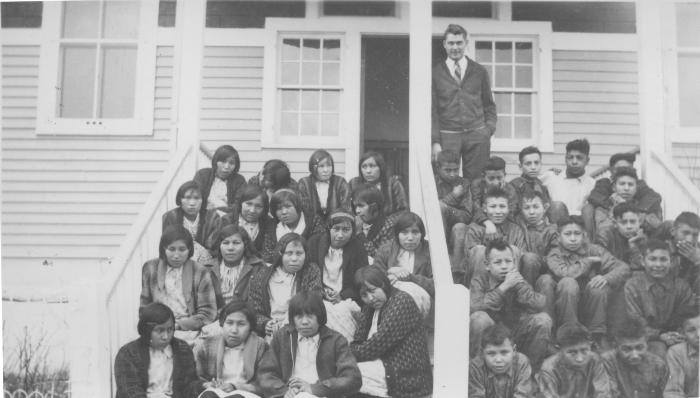 Senior class with teacher Gordon Locke, Morley