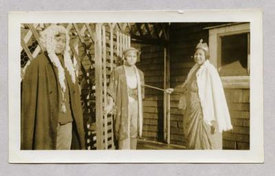 King Hilary and the Beggarman: Christmas Concert, 1934