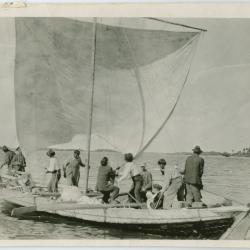 [An Indian crew setting sail for Oxford House carrying the missionary and his wife and child, Norway House, Man.]